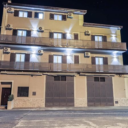 Green - Bed And Breakfast A カストロヴィッラリ エクステリア 写真