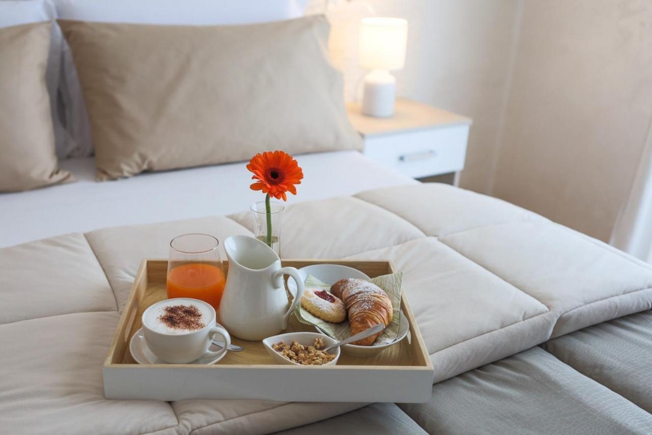 Green - Bed And Breakfast A カストロヴィッラリ エクステリア 写真
